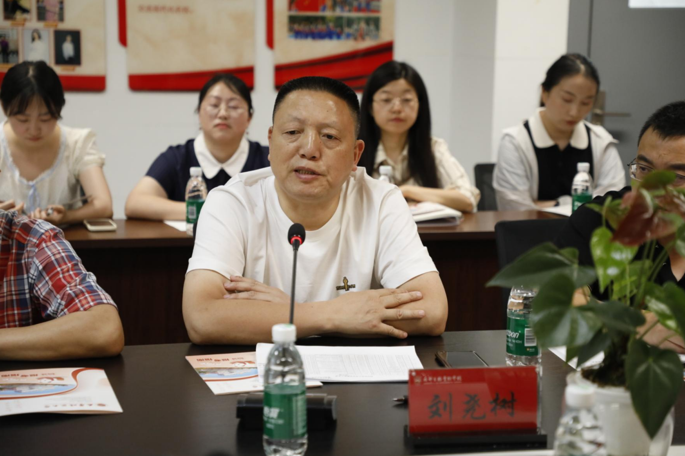 QQ20250516-091637.jpg