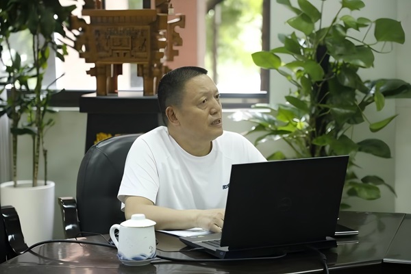3刘书记发言.jpg